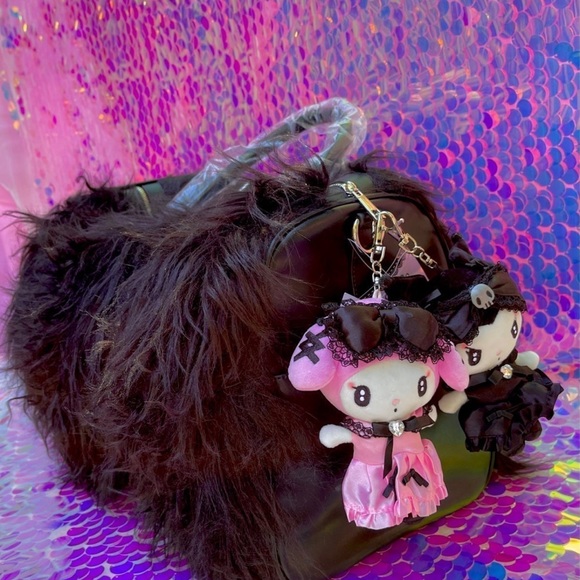 My Melody & Kuromi Mascot plush Keychains & Blk Shaggy Dolls kill Weekender NWT - Picture 9 of 10